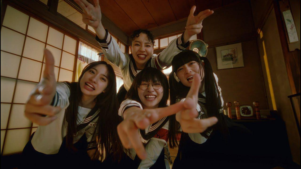 ATARASHII GAKKO! - じゃないんだよ (Official Music Video) - 新しい